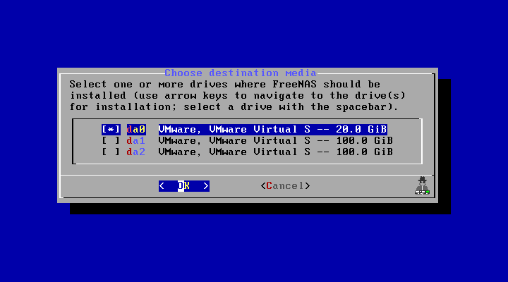 Step 4 - Pilih Disk untuk Sistem FreeNAS